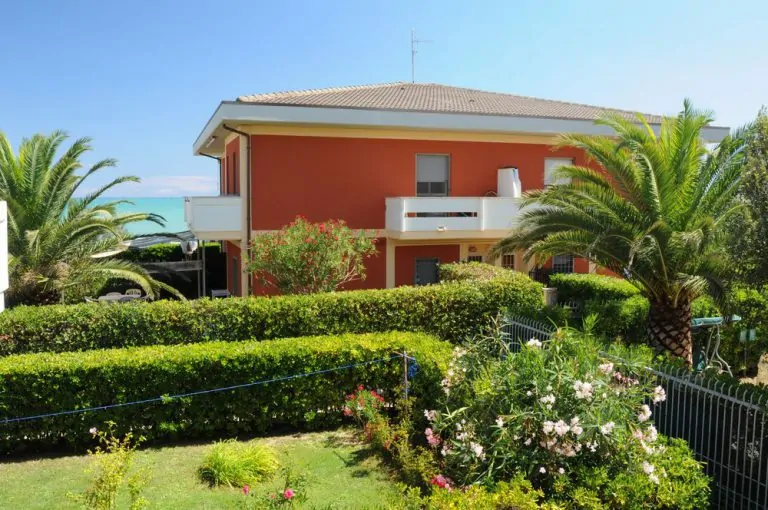 Villino con giardino privato e ingresso indipendente Silville Silvi Marina